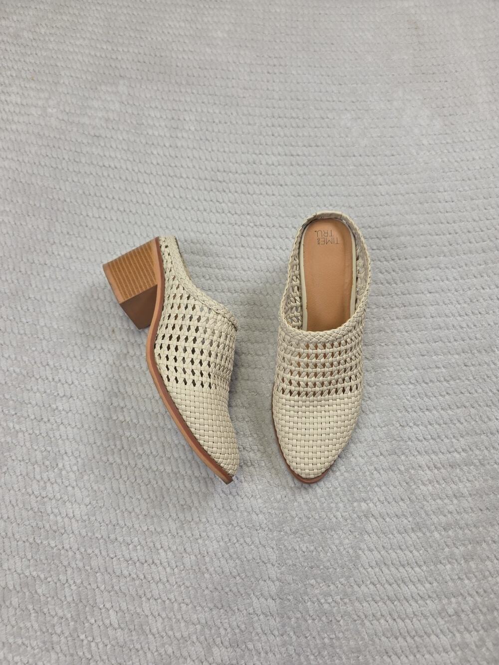Time & Tru Booties Womens Size 7.5 Ivory Woven Block Heel Mule Slip On Open Back